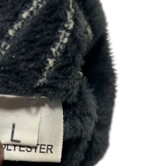 Large WOOL Blend Gray Gloves with Pom Pom Ball Warm Gloves Mittens Wool Gloves - Picture 4 of 7